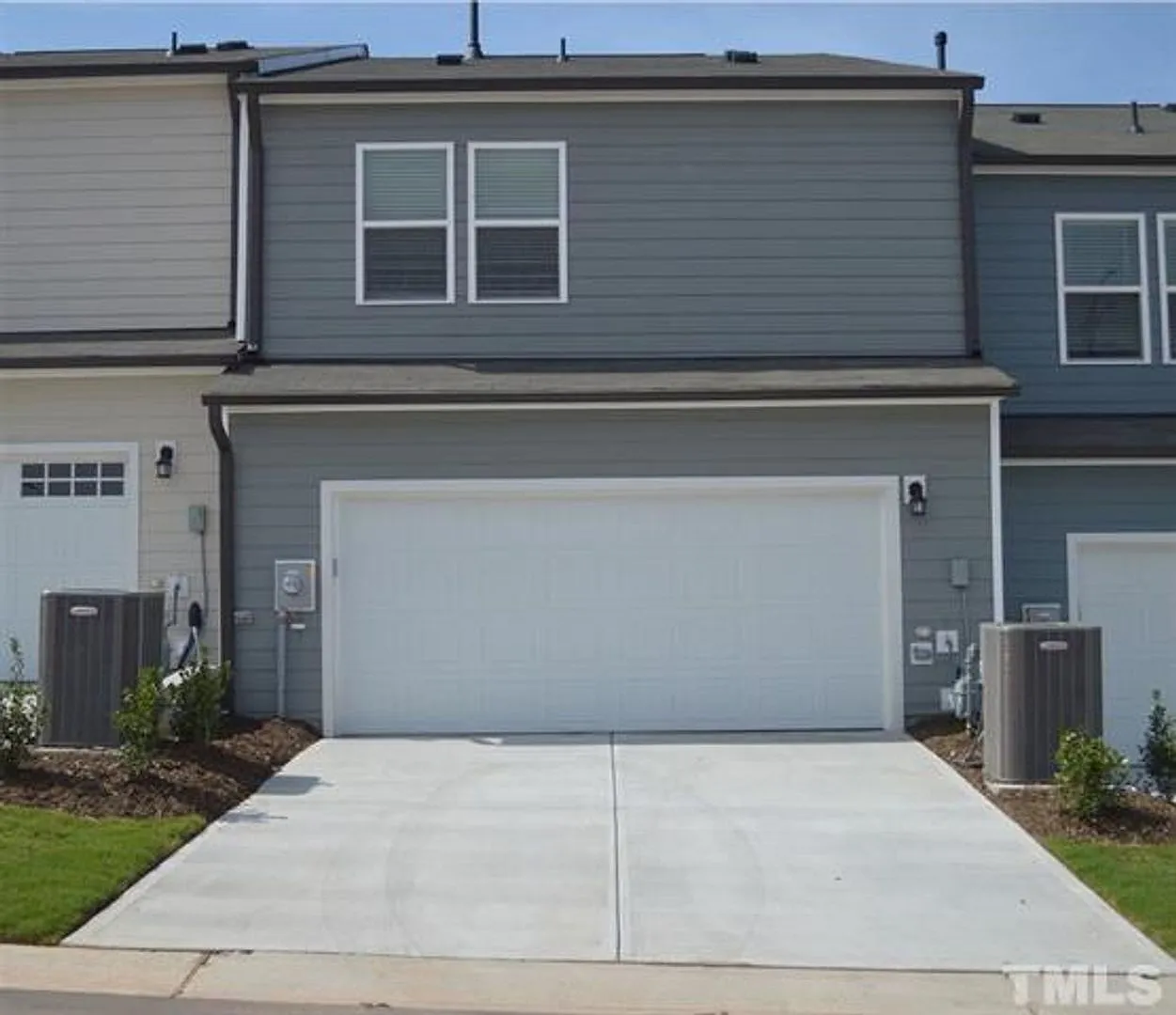 Room in 3 Bedroom Townhome at Talley St — Photo 2