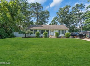 42 3rd St, Manchester, NJ 08759