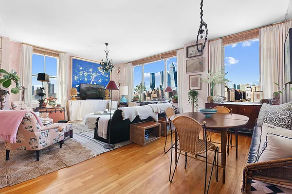 Rented by Sotheby's International Realty | media 2