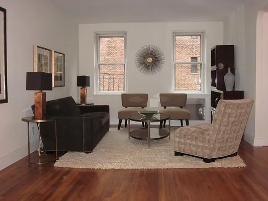 Rented by Metropolitan Equities | media 13