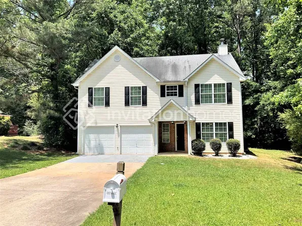 3985 Melanie Woods Dr, Atlanta, GA 30349