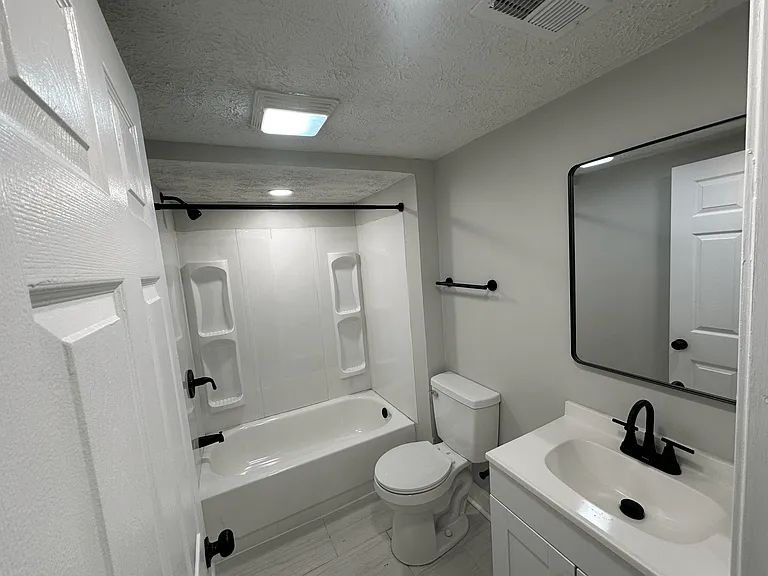 218 N Jackson St #218 — Photo 16