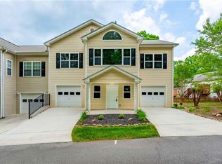 266 Pointe Cir, Dahlonega, GA 30533