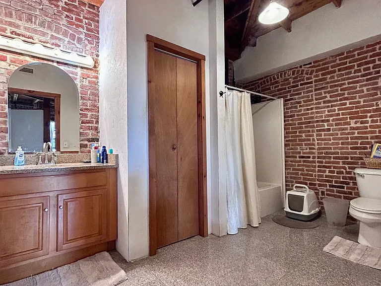 407 Pine St #304 — Photo 7