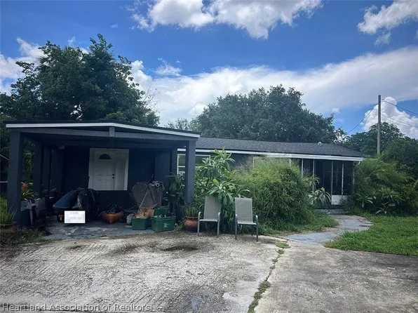 1061 Halsey Ave, Sanford, FL 32771