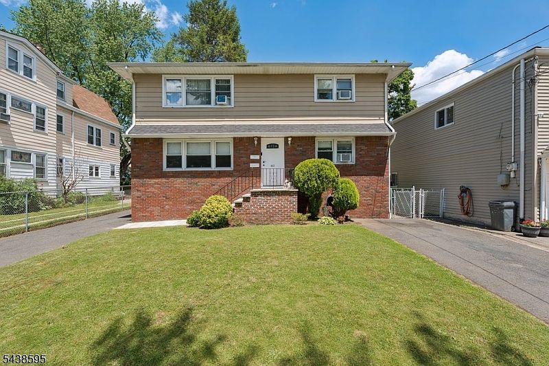 1st image of 38 Rossiter Ave