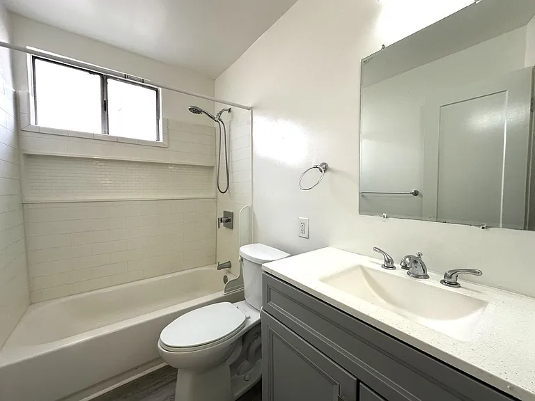 4460 Mississippi St #2 — Photo 15