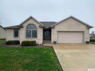 145 Blue Springs Dr, Sherman, IL 62684