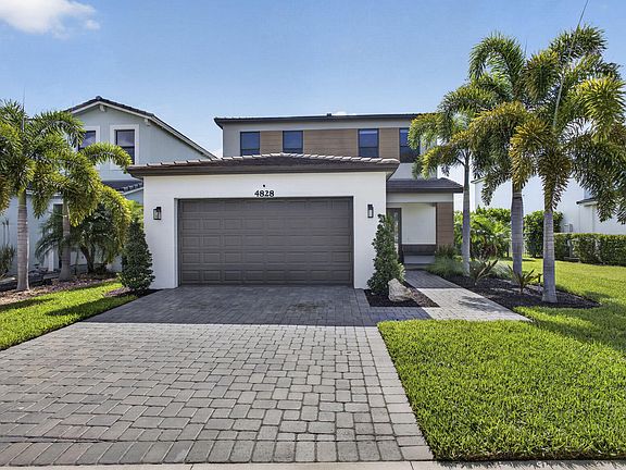 2nd image of 4828 Sand Dollar Drive