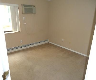 5th image of 7615 Edinborough Way APT 4104