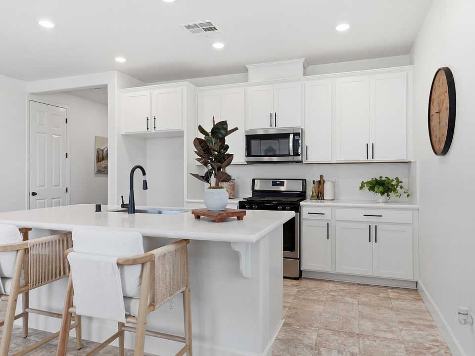 1st image of 1777 Townsend Ave