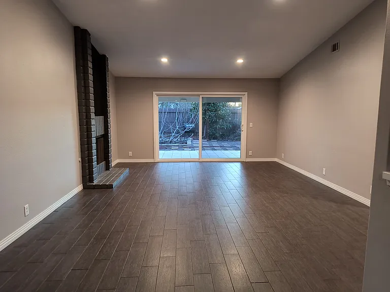 942 Wren Way — Photo 4
