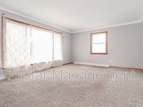 4th image of 26611 Lake Shore Blvd #Up