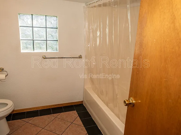 211 Varner Ave NE #2 — Photo 27