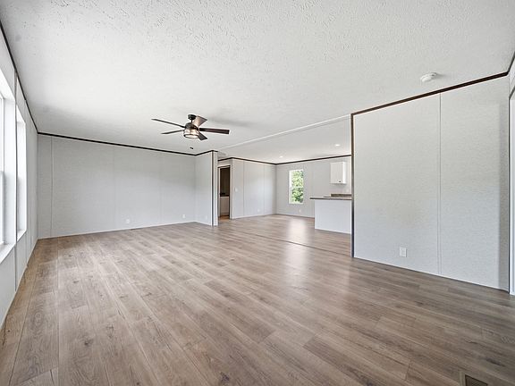 4th image of 166 Elgain Cockrell Rd