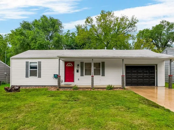 1736 Main St, Osawatomie, KS 66064