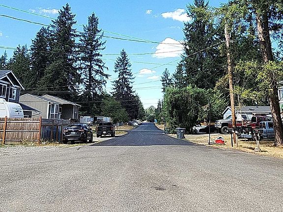 5th image of 25503 32nd Ave E