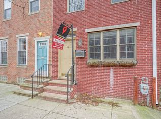 2118 Christian St, Philadelphia, PA 19146