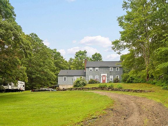 2nd image of 39 Briar Hill Road