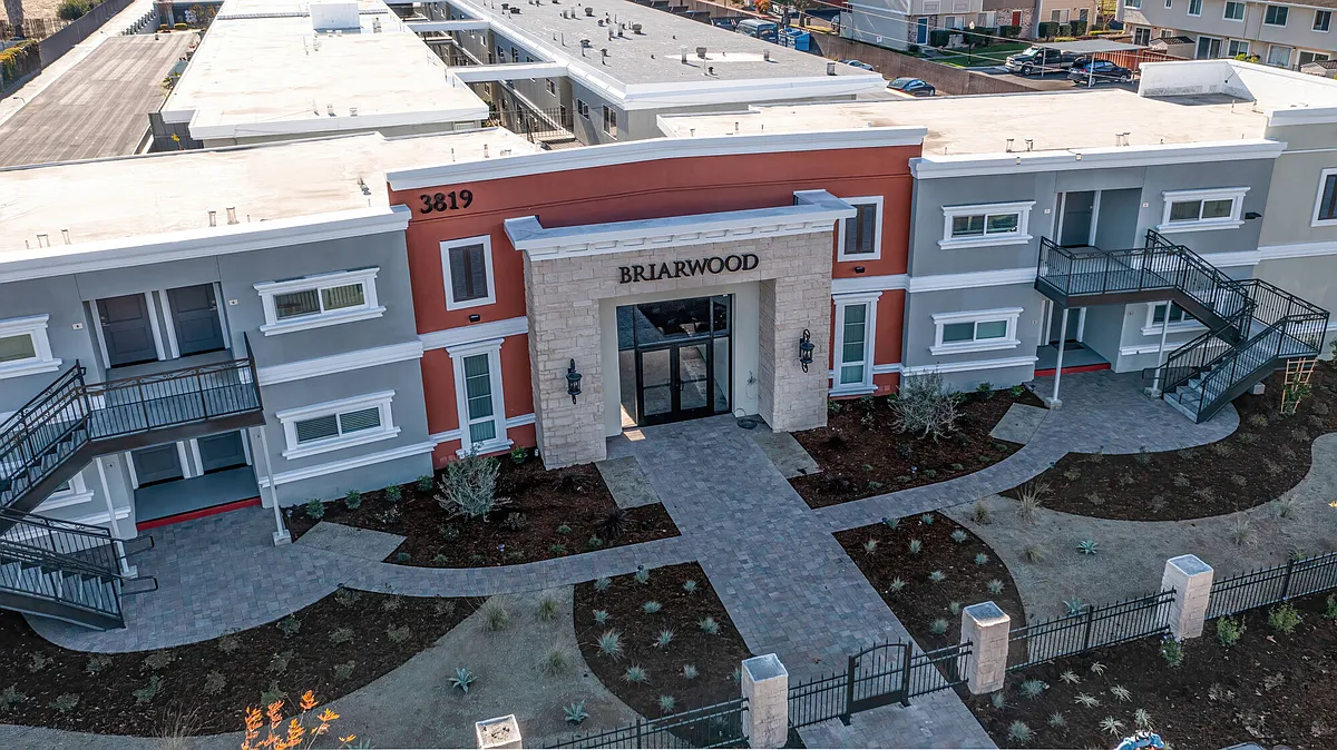 Building Photo - Briarwood Apartments