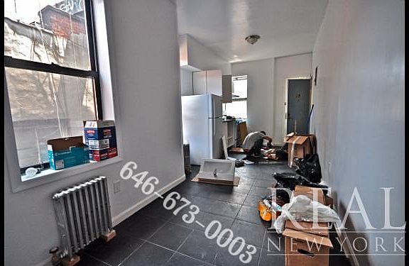 4th image of 56 Henry St APT 15
