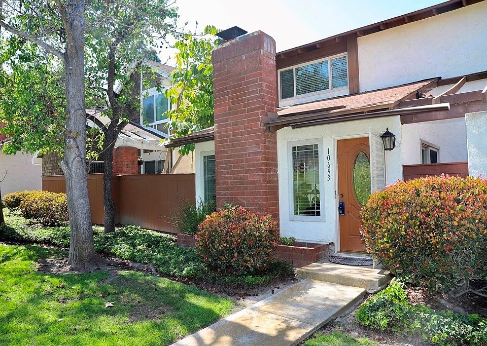 1st image of 10693 Esmeraldas Dr