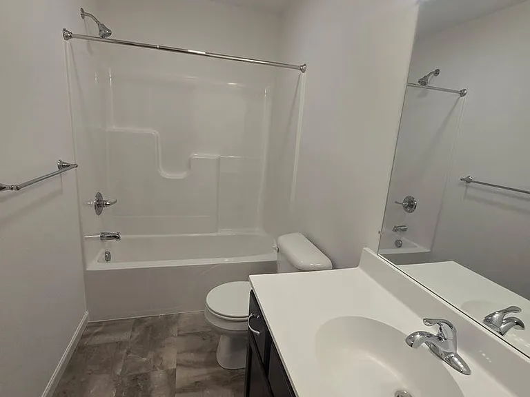 6 Meredith Way — Photo 23