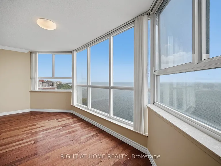 5280 Lakeshore Rd #1104 — Photo 12