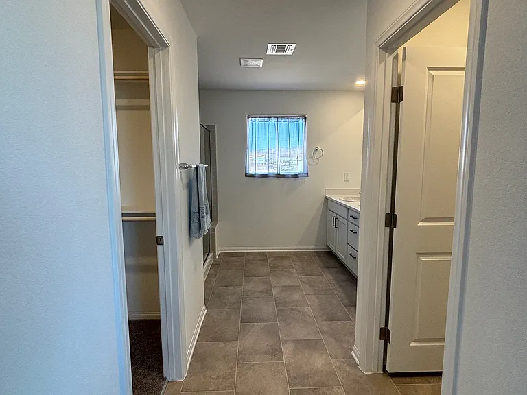 W Quail Ave — Photo 44