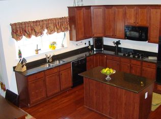 3 Wiltshire Dr, Stafford, VA 22554