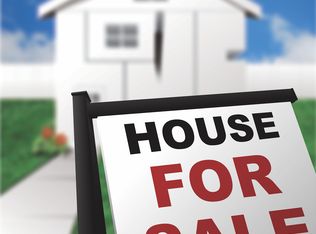 1025 Brewer Ct, Dundee, IL 60118