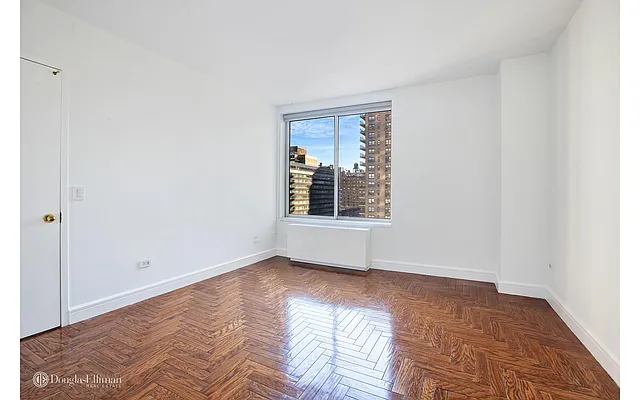 Rented by Douglas Elliman | media 14