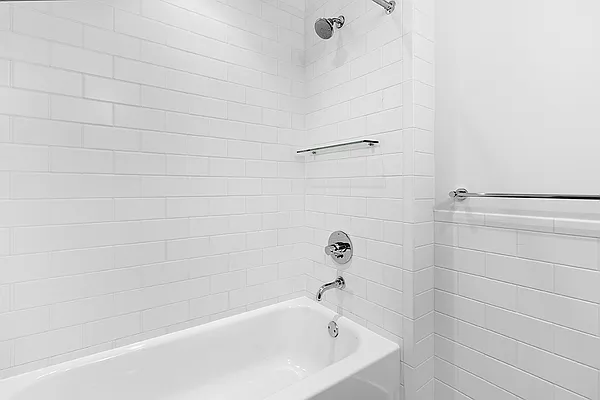 Rented by Mirador Real Estate | media 13