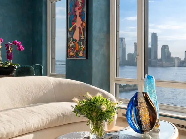 70 Vestry Street image 3 of 31