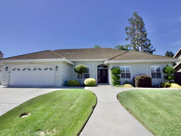 912 Bogarin Ln, Ripon, CA 95366
