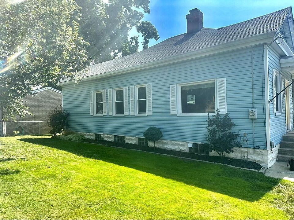 2nd image of 32 Bonnie Leslie Ave