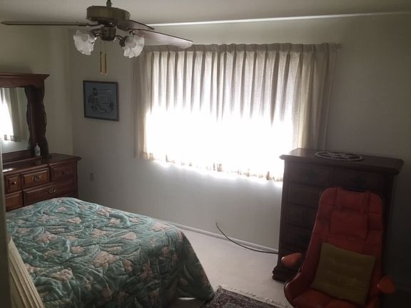 4th image of 10110 W Deanne Dr