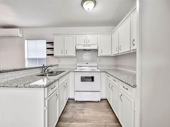 5th image of 1710 Shelby St #A