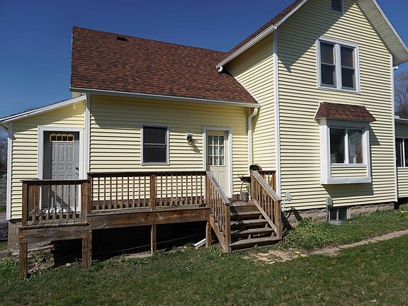 3rd image of 829 Hollister Ave