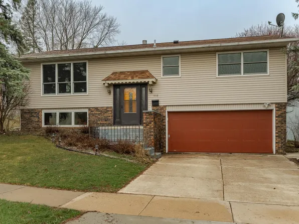 958 28th St NW, Rochester, MN 55901