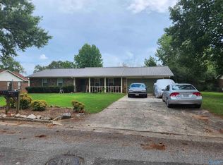 914 Wildwood Rd SW, Decatur, AL 35601