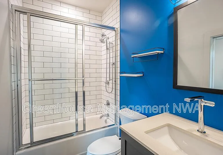 808 S Locust Ave #808LOC — Photo 11