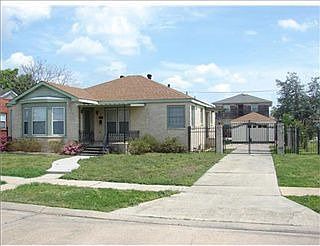 1st image of 5525 Vermillion Blvd