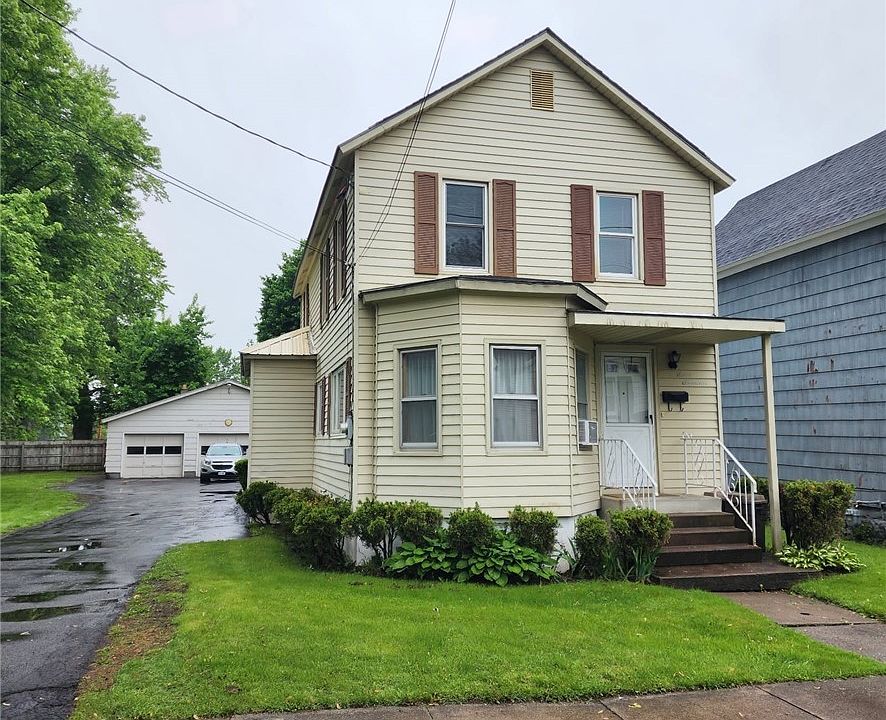 1st image of 717 Lawrence St