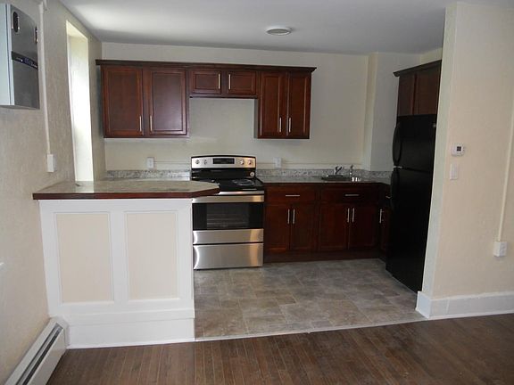 3rd image of 431 Elmwood Ave