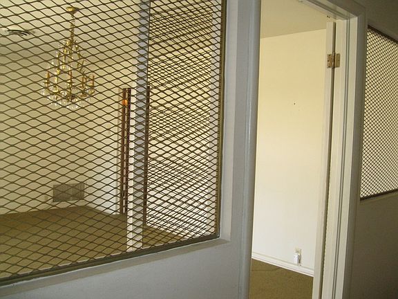 5th image of 702 Westridge Cir