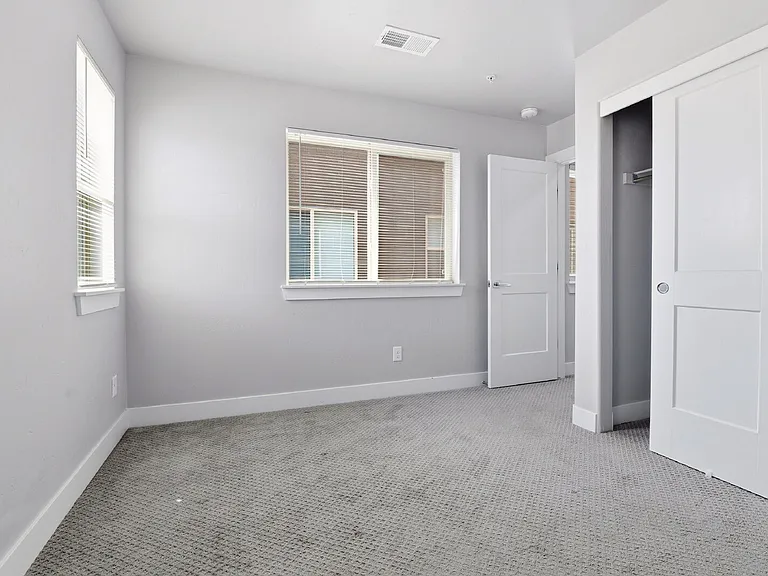 3348 W 17th Ave — Photo 23