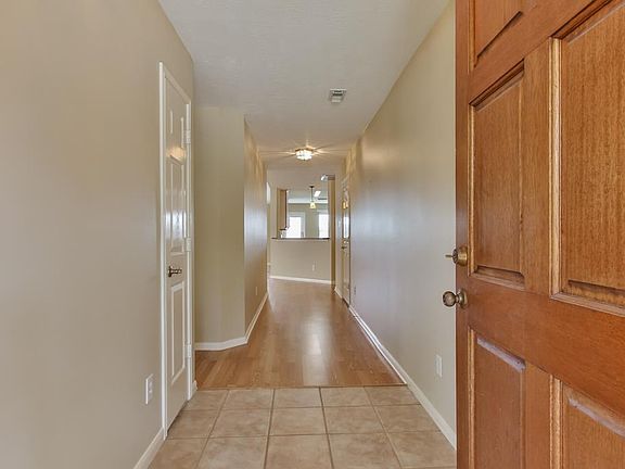3rd image of 4219 Lakewood Dr