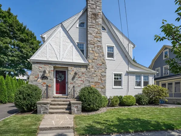 14 Glenwood Avenue, Stratford, CT 06614