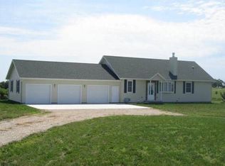 6712 SW Valencia Rd, Auburn, KS 66402